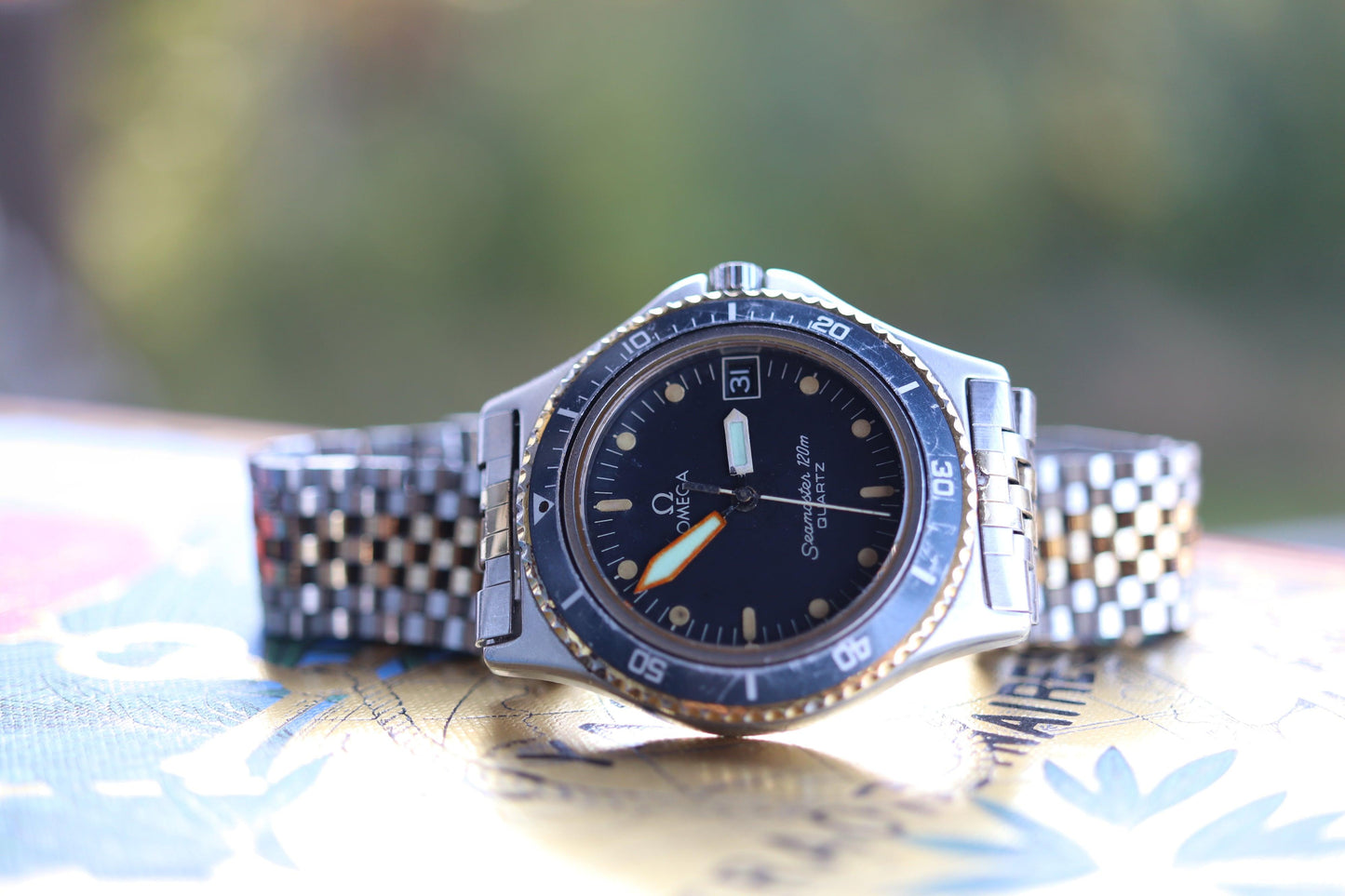 Very rare 2 tones Omega Seamaster 1337 - www.watchvault.ca