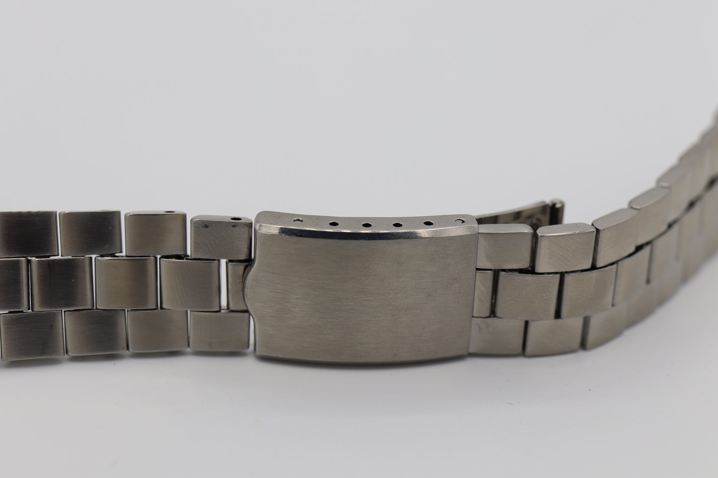 Pulsera Diplomate de acero inoxidable de 18 mm: elegancia elegante