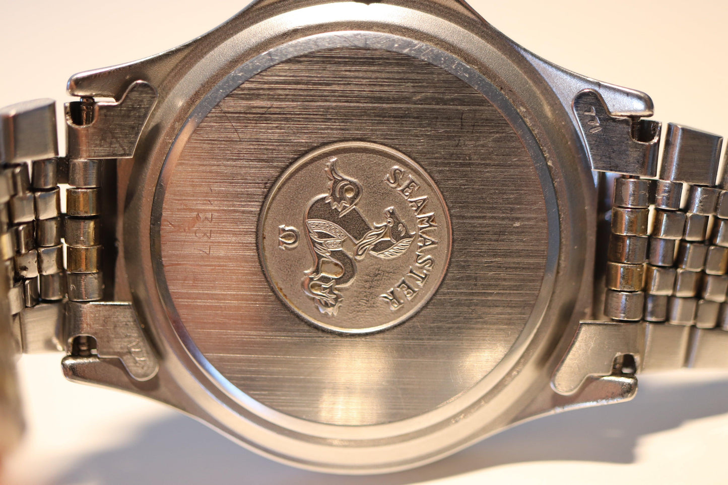 Very rare 2 tones Omega Seamaster 1337 - www.watchvault.ca
