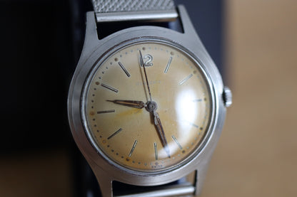 Huguenin Tropical Dial 17J Manual-Wind Watch