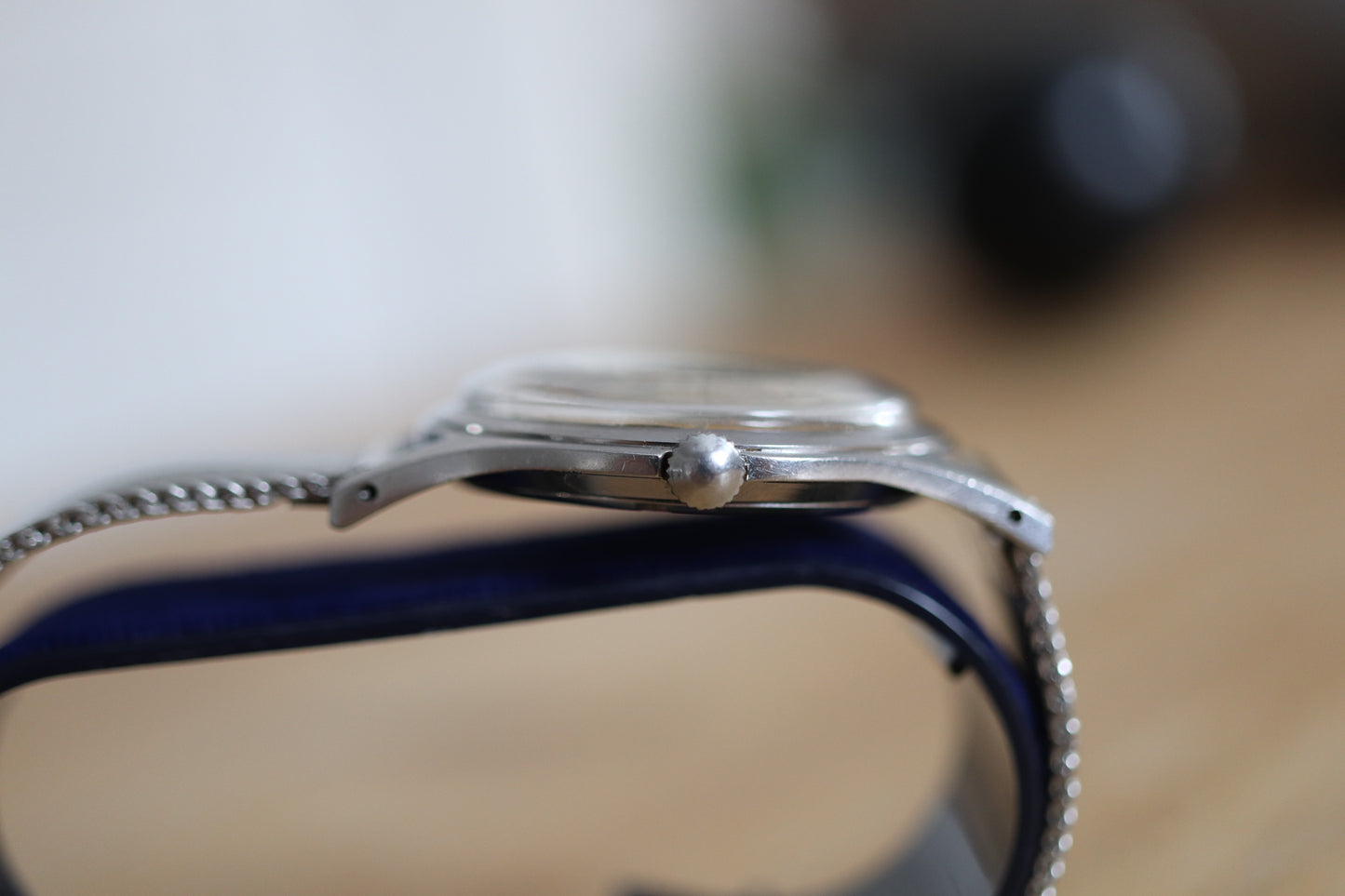 Huguenin Tropical Dial 17J Manual-Wind Watch