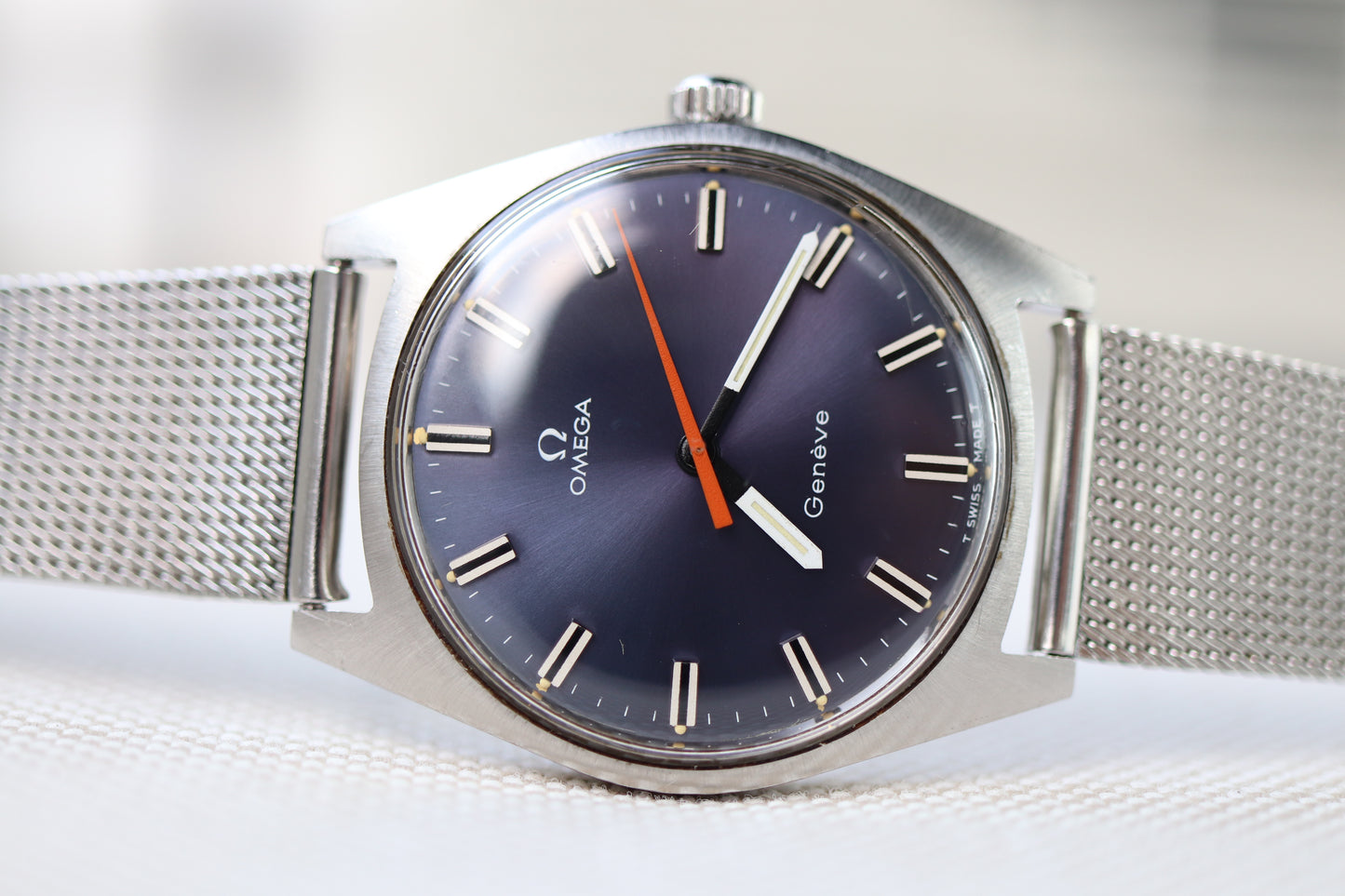 Omega Genève Ref. 135.041 – A Timeless Classic