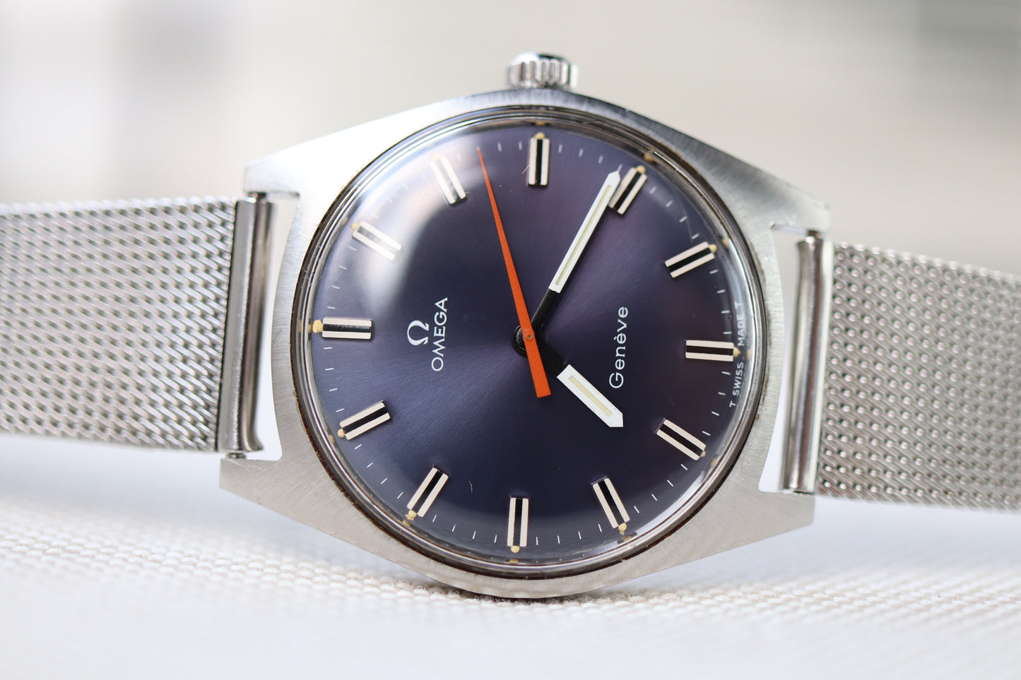 Omega Genève Ref. 135.041 – A Timeless Classic