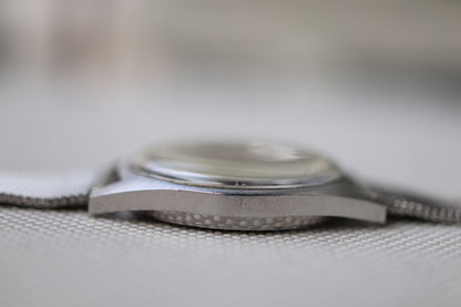 Omega Genève Ref. 135.041 – A Timeless Classic