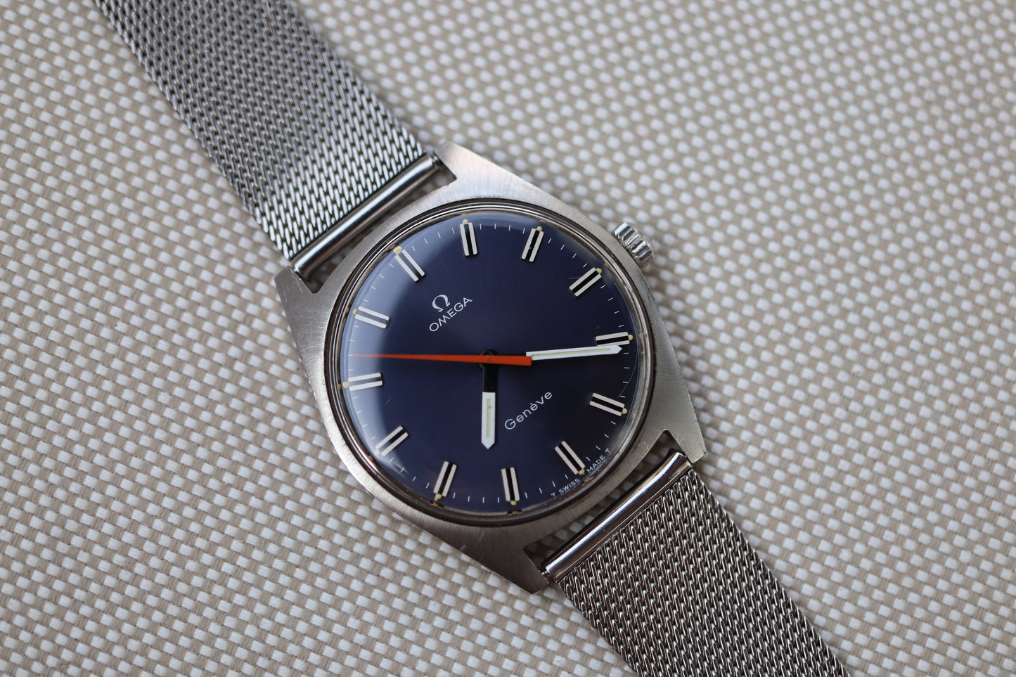 Omega Genève Ref. 135.041 – A Timeless Classic