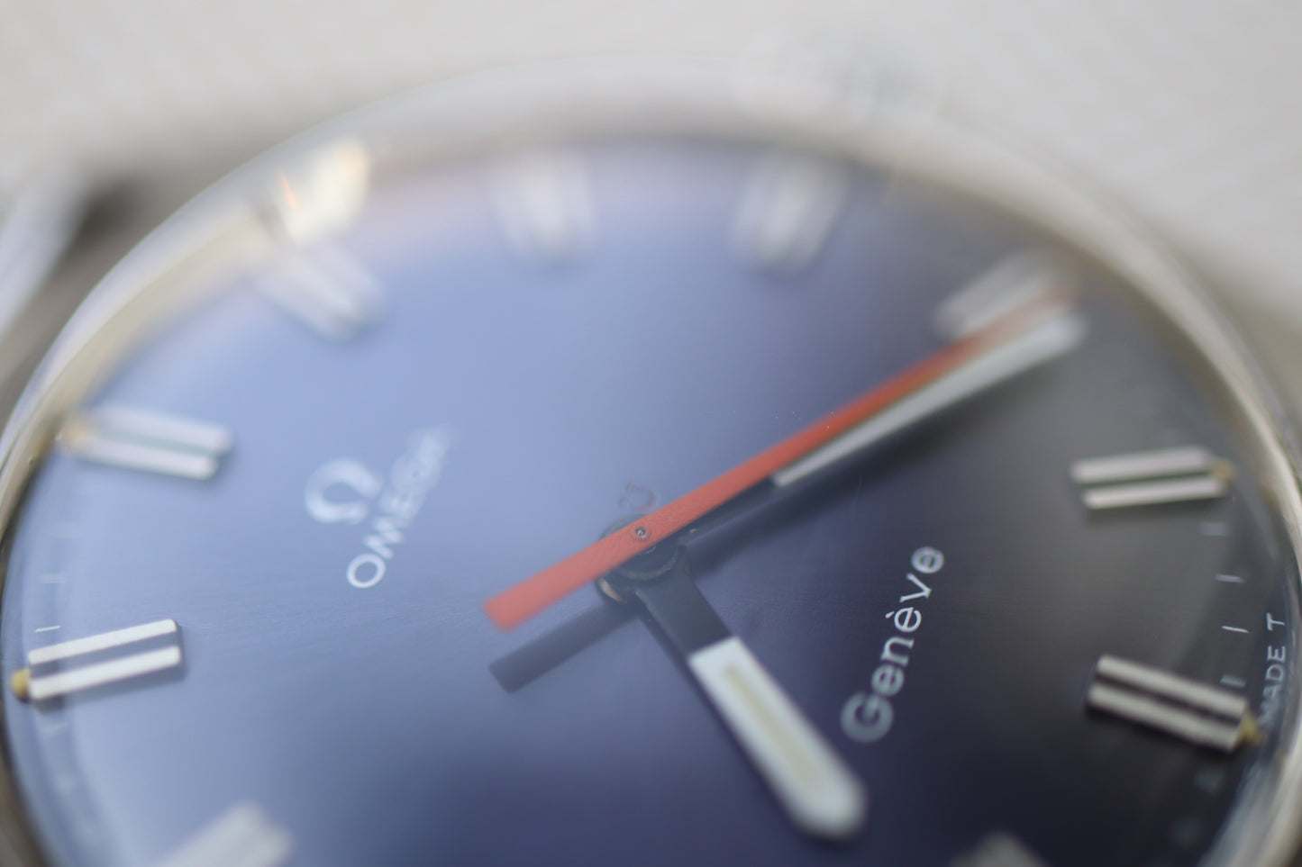 Omega Genève Ref. 135.041 – A Timeless Classic