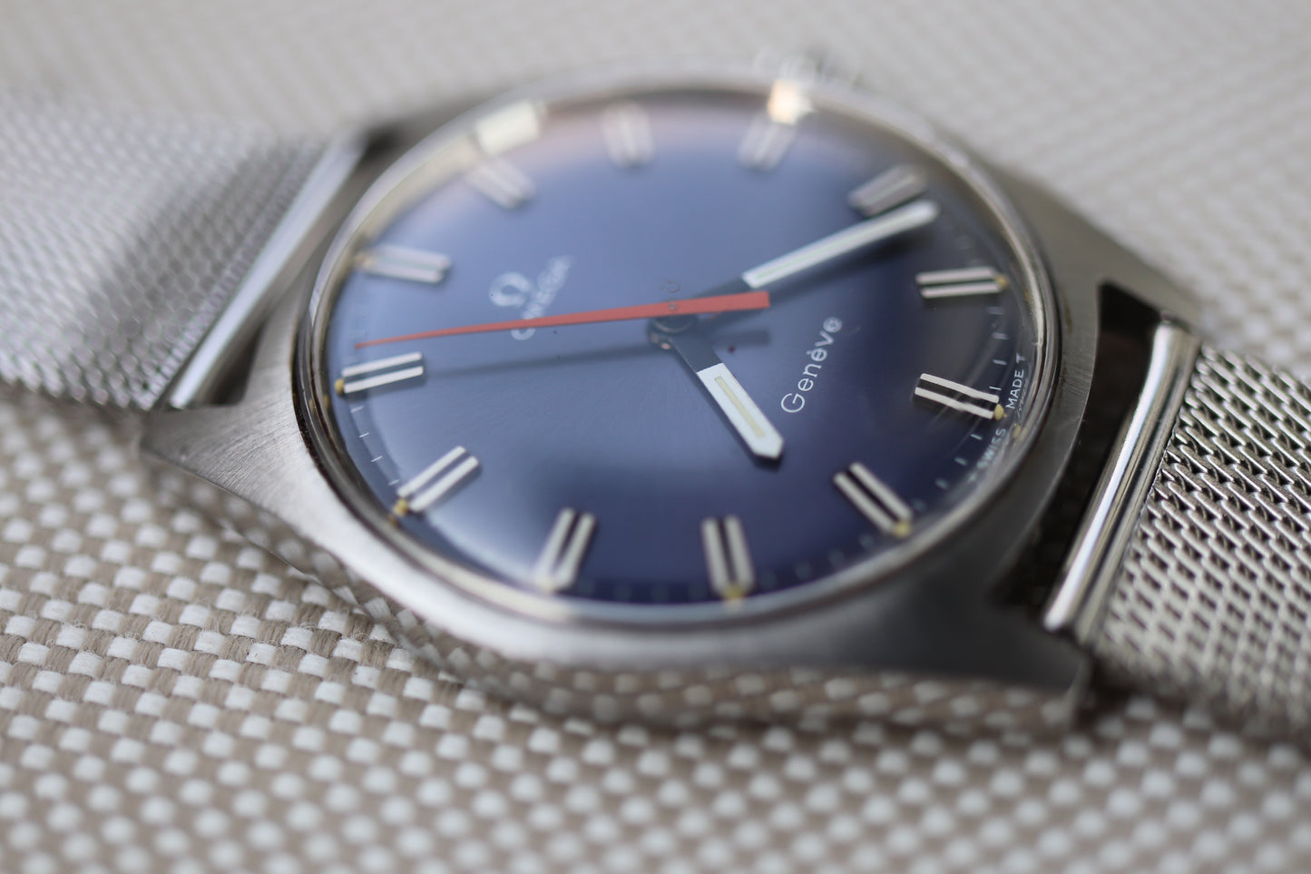 Omega Genève Ref. 135.041 – A Timeless Classic