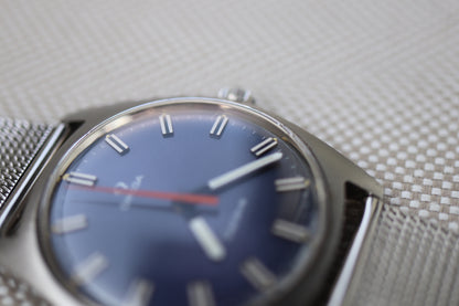 Omega Genève Ref. 135.041 – A Timeless Classic