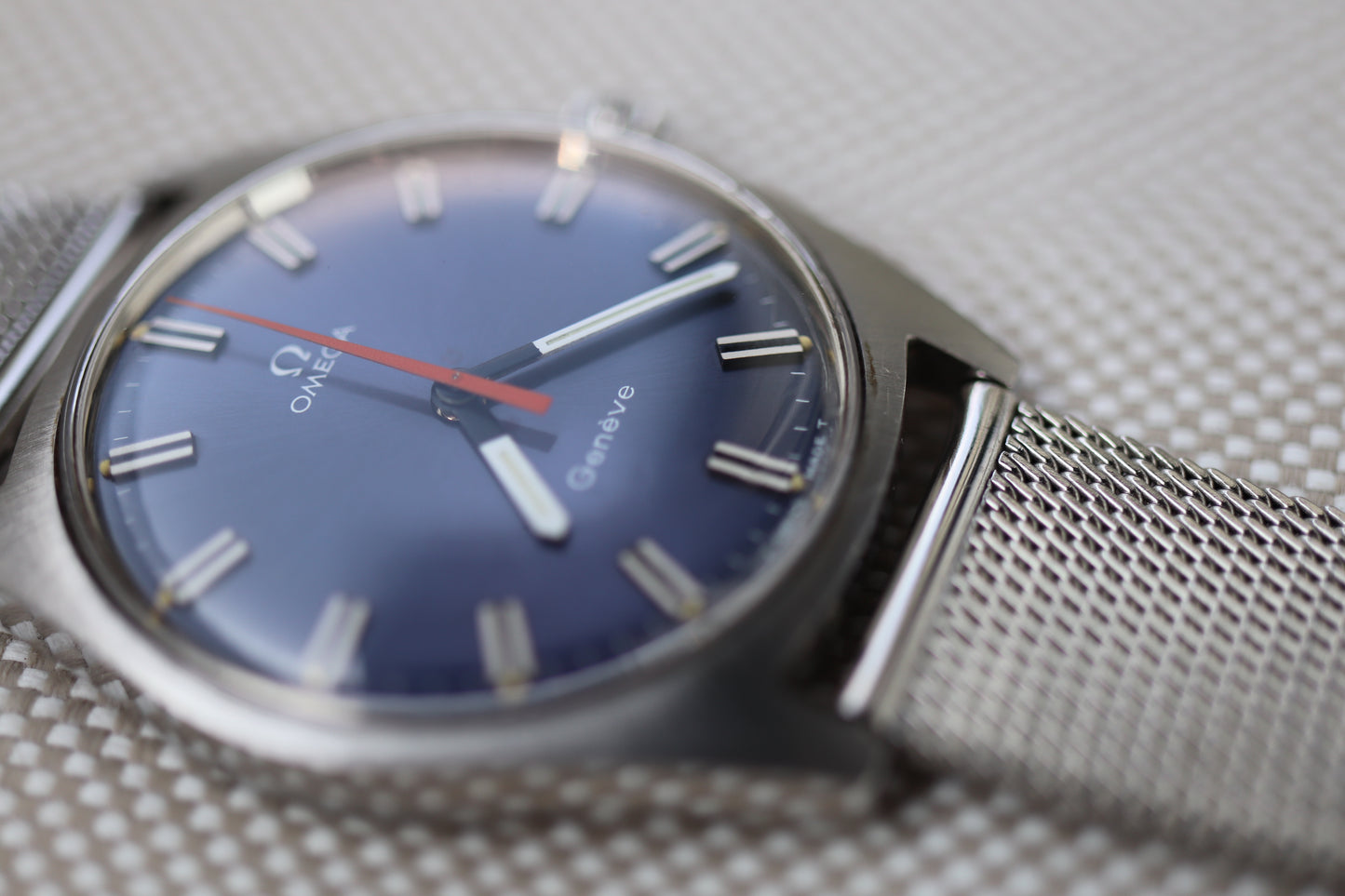 Omega Genève Ref. 135.041 – A Timeless Classic