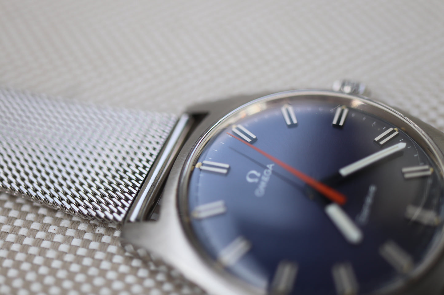 Omega Genève Ref. 135.041 – A Timeless Classic