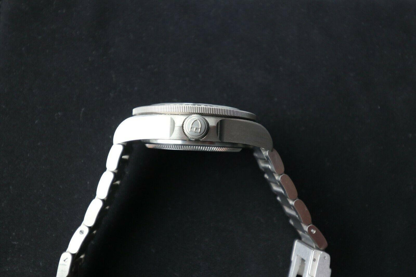 Tudor Beautiful Tudor Pelagos 25610TNL with box and papers - Working perfectly - www.watchvault.ca